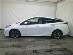 プリウス S セーフティプラス2