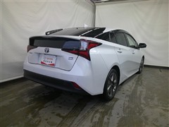 プリウス S セーフティプラス2