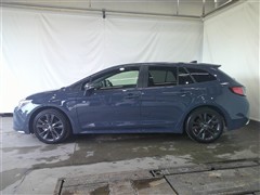 カローラツーリング HV WxB