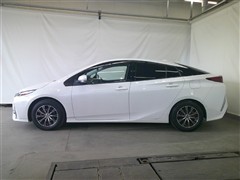 プリウスPHV S セーフティ+