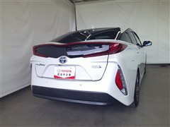プリウスPHV S セーフティ+