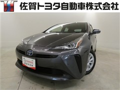 プリウス S