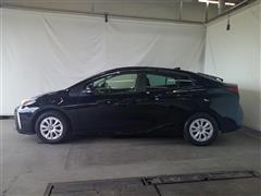 プリウス Sセーフティ プラス2