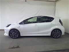 アクア G GRスポーツ17インチパ