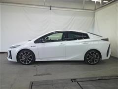 プリウスPHV S GRスポーツ