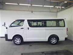 ハイエースバン DX