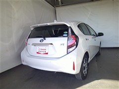 アクア S スタイルブラック