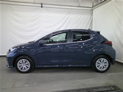 ヤリスハイブリッド Z