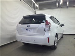 プリウスアルファ S