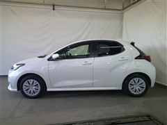 ヤリス ハイブリッド Z