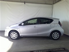 アクア Gブラックソフトレザーセレ