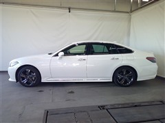 クラウンHV RS LTD