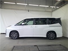 ヴォクシー ハイブリッド S-Z