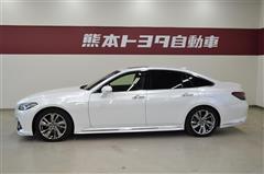 クラウンハイブリッドRSアドバン