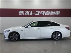 クラウンHV RSアドバンス