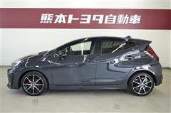 アクア GR スポーツ