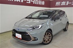 トヨタ アクア Z ラフィネ