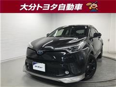 トヨタ　C-HR G モードネロ