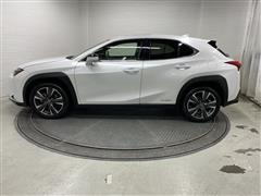 UX250h バージョンL