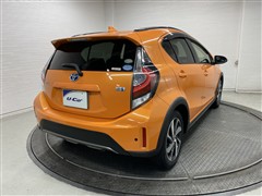 アクア クロスオーバー