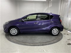 アクア Sスタイルブラック