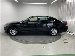 クラウンHV ロイヤルサルーン