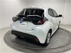 ヤリス ハイブリッド X