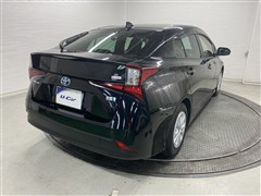 プリウス Sセーフティプラス2