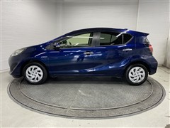 アクア Sスタイルブラック