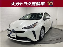プリウス S