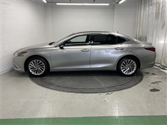 ES300h バージョンL