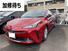 トヨタ プリウス S