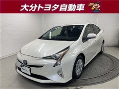 トヨタ プリウス Sセーフティプラス