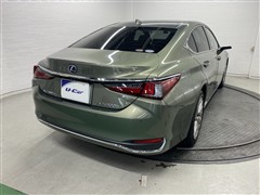 ES300h バージョンL