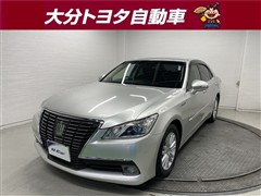 トヨタ クラウンHV ロイヤルサルーン