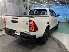 ハイラックス Z GRスポーツ