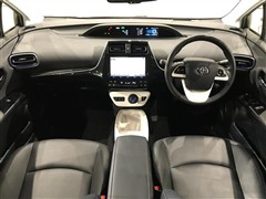 プリウス A ツーリングセレクション