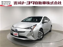 トヨタ プリウス A