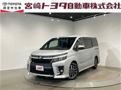 トヨタ　ヴォクシー ZS