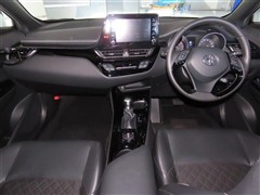 C-HR G-Tモードネロ セーフティ