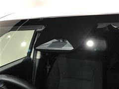 ヴェゼル E:HEV X