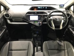 アクア Gブラックソフトレザー