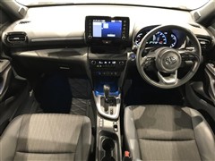 ヤリスクロスHV Z