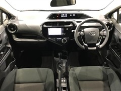 アクア S スタイルブラック