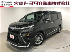 トヨタ ヴォクシーHV ZSキラメキ33