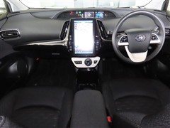 プリウスPHV Sナビパッケージ
