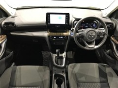 ヤリスクロス ハイブリッド G