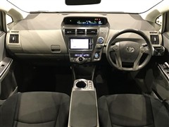 プリウスアルファ Sチューンブラック