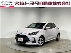 ヤリス ハイブリッド X
