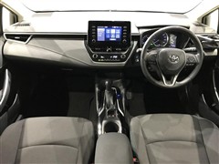 カローラツーリング HV S